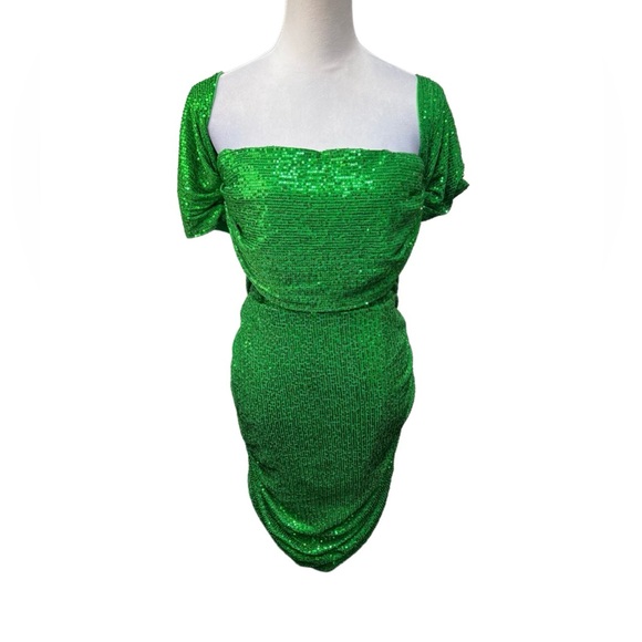 pretty little thing green sequin dress Pretty Little Thing green/blue sequin dress. Size 6